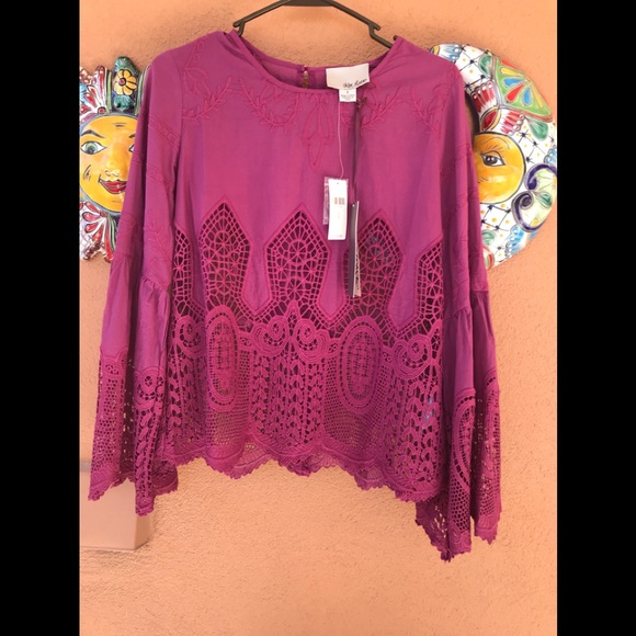 Anthropologie Chloe Oliver Raspberry Top NWT - Picture 2 of 3